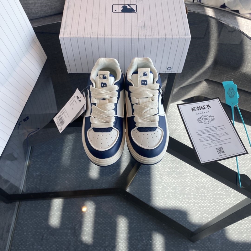 G*u*i casual shoes